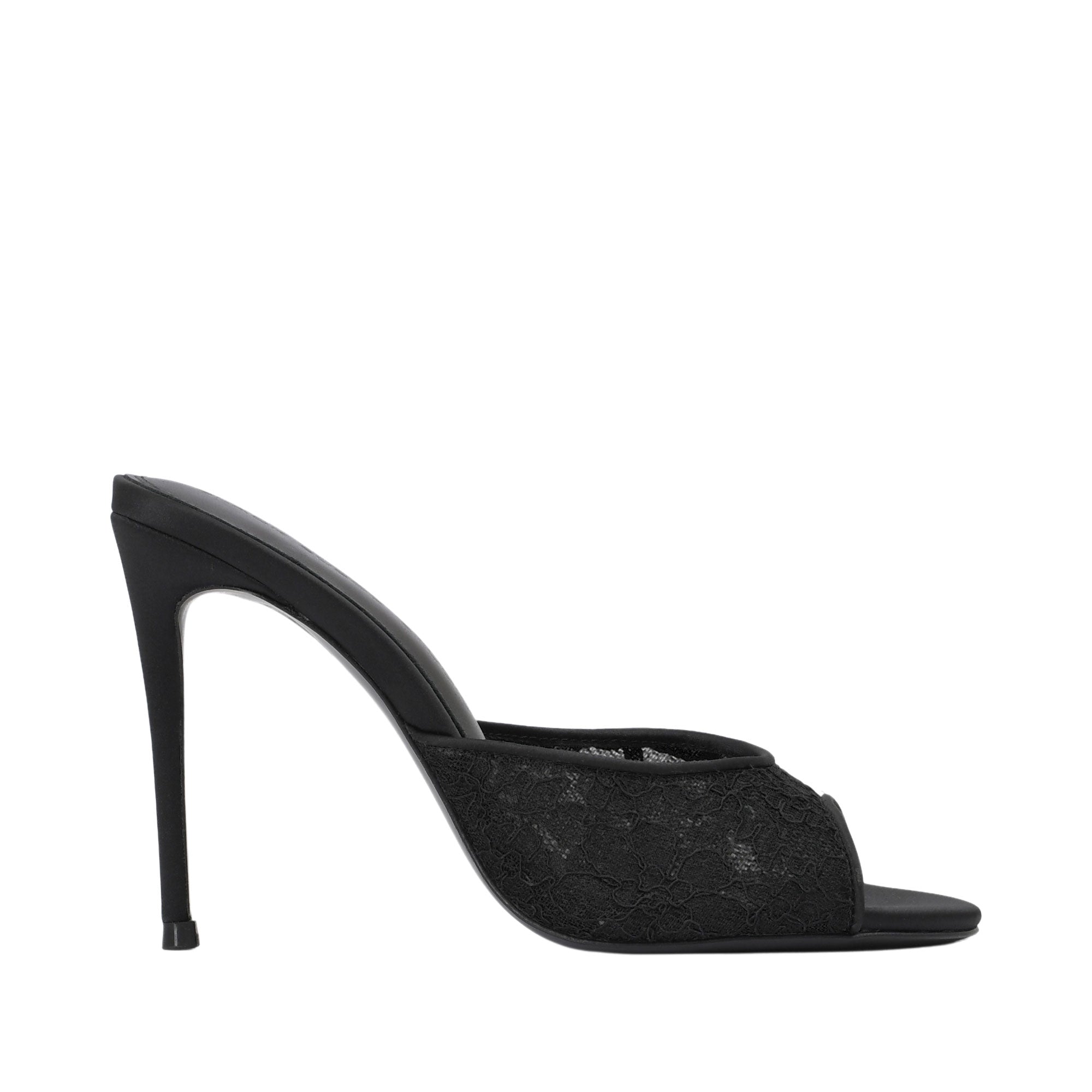 حذاء Mule نسائي بكعب عالٍ من الدانتيل الأسود من Black Suede Studio