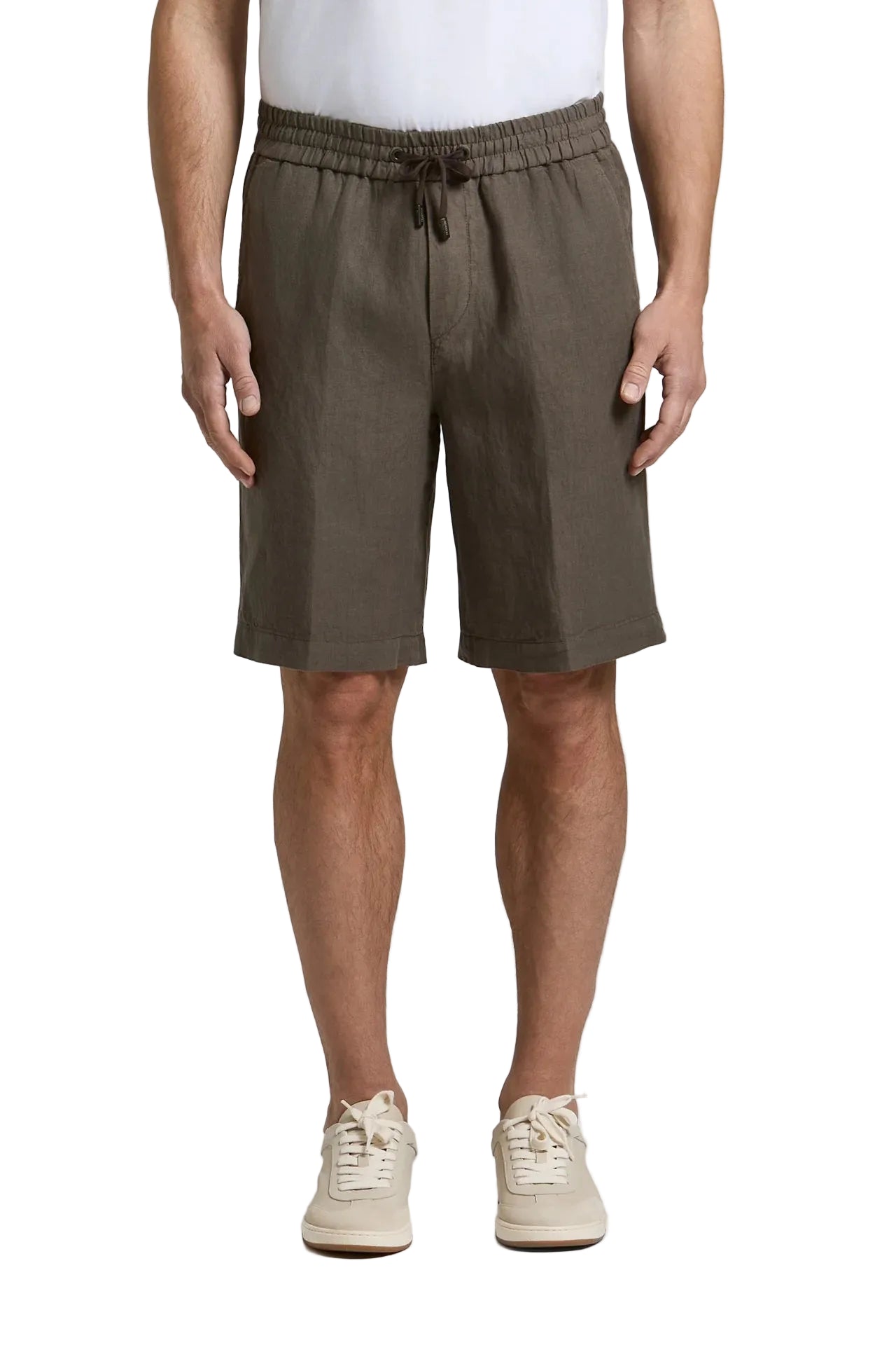 Dark brown men's linen canvas jogger Bermuda shorts with an elasticated waistband and drawstring.
