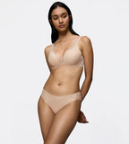 Triumph Body Make-Up Illusion Lace Wired Padded Bra
