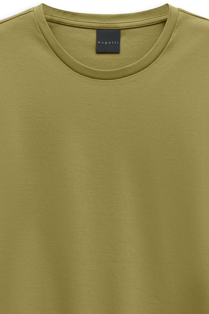 Kiwi green short-sleeved t-shirt with a ribbed crew neck. A black 'bugatti' label is sewn into the back of the neck.