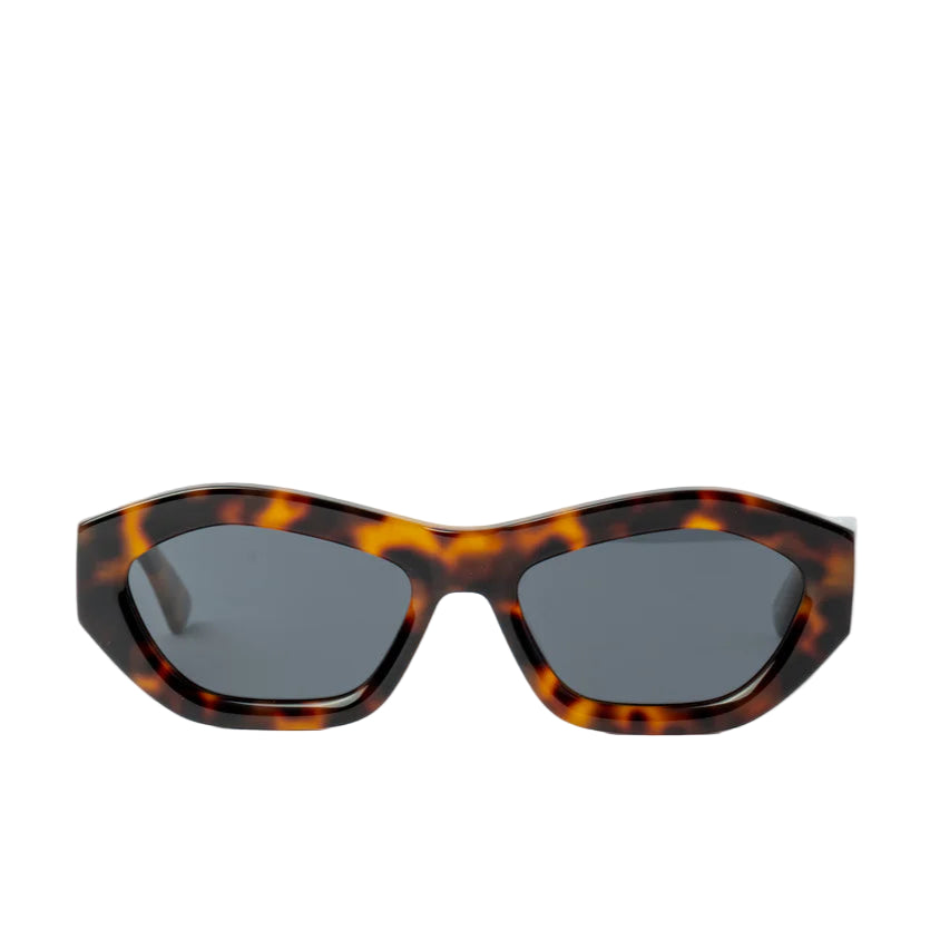 VAYO Urban Core Sunglasses – Black | Accessories | Women | women-sunglasses | Womens