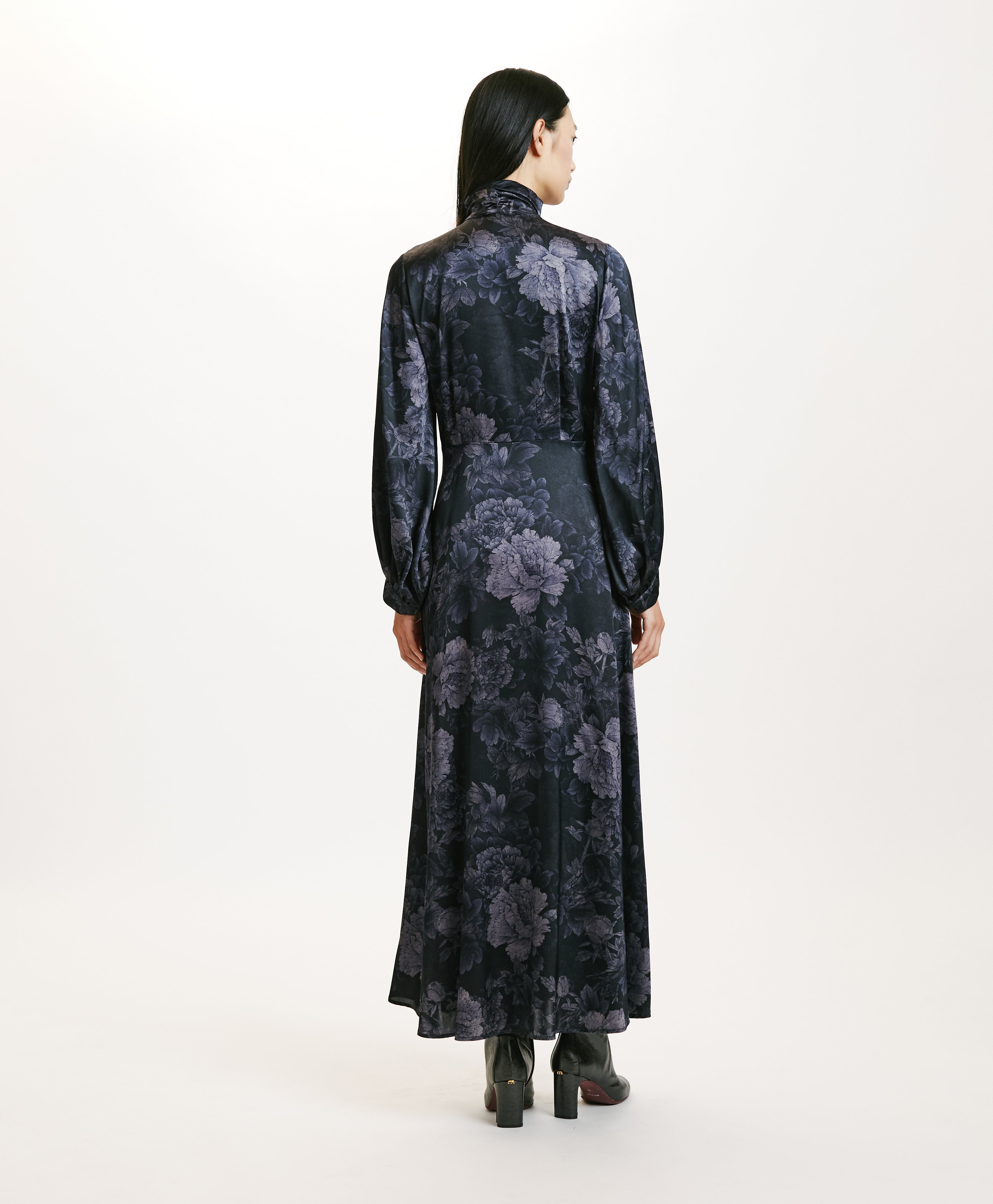 Momoni KATASHI Ladies Floral Print Satin Dress | Dress | Dresses | GCC | Long Dress | Winter 2024 | Women | Women All Clothing | Women All Clothing Dresses | Women Dresses | Womens Momoni KATASHI Ladies Floral Print Satin Dress | Dress | Dresses | GCC | Long Dress | Winter 2024 | Women | Women All Clothing | Women All Clothing Dresses | Women Dresses | Womens