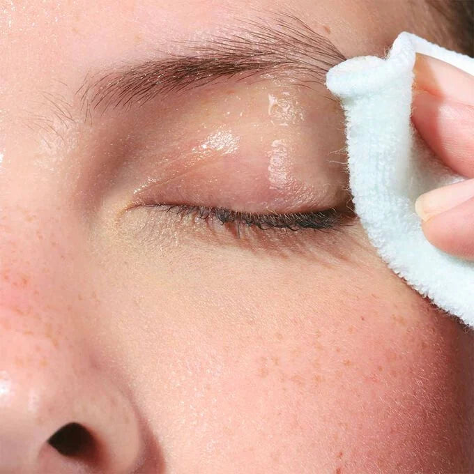 Clarins Instant Eye Make Up Remover - 125ml | Beauty | Beauty Selfcare | Beauty Selfcare Skincare | Eye Make Up Remover | Selfcare Clarins Instant Eye Make Up Remover - 125ml | Beauty | Beauty Selfcare | Beauty Selfcare Skincare | Eye Make Up Remover | Selfcare