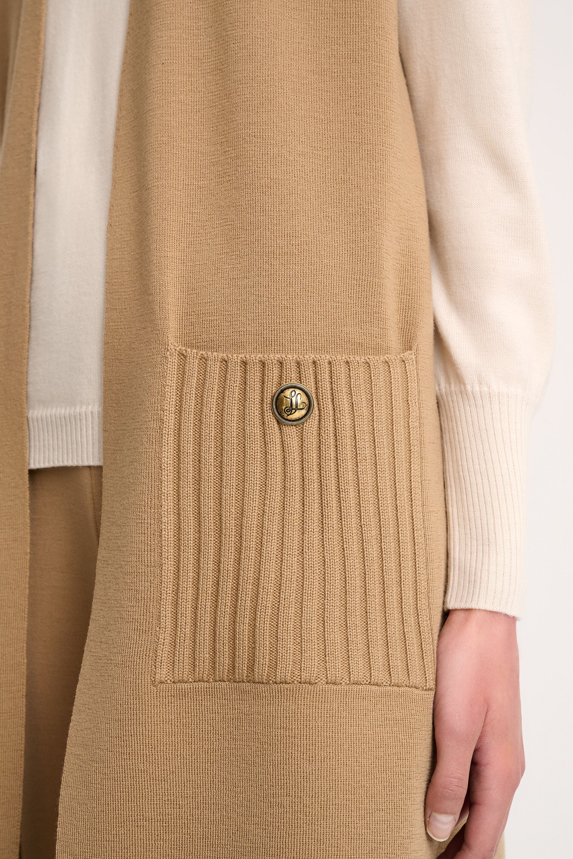 Luisa Spagnoli Menna Ladies Knit Vest | Cardigan | GCC | Women | Women All Clothing | Women Knitwear & sweater | Womens | Womens Fashion Luisa Spagnoli Menna Ladies Knit Vest | Cardigan | GCC | Women | Women All Clothing | Women Knitwear & sweater | Womens | Womens Fashion