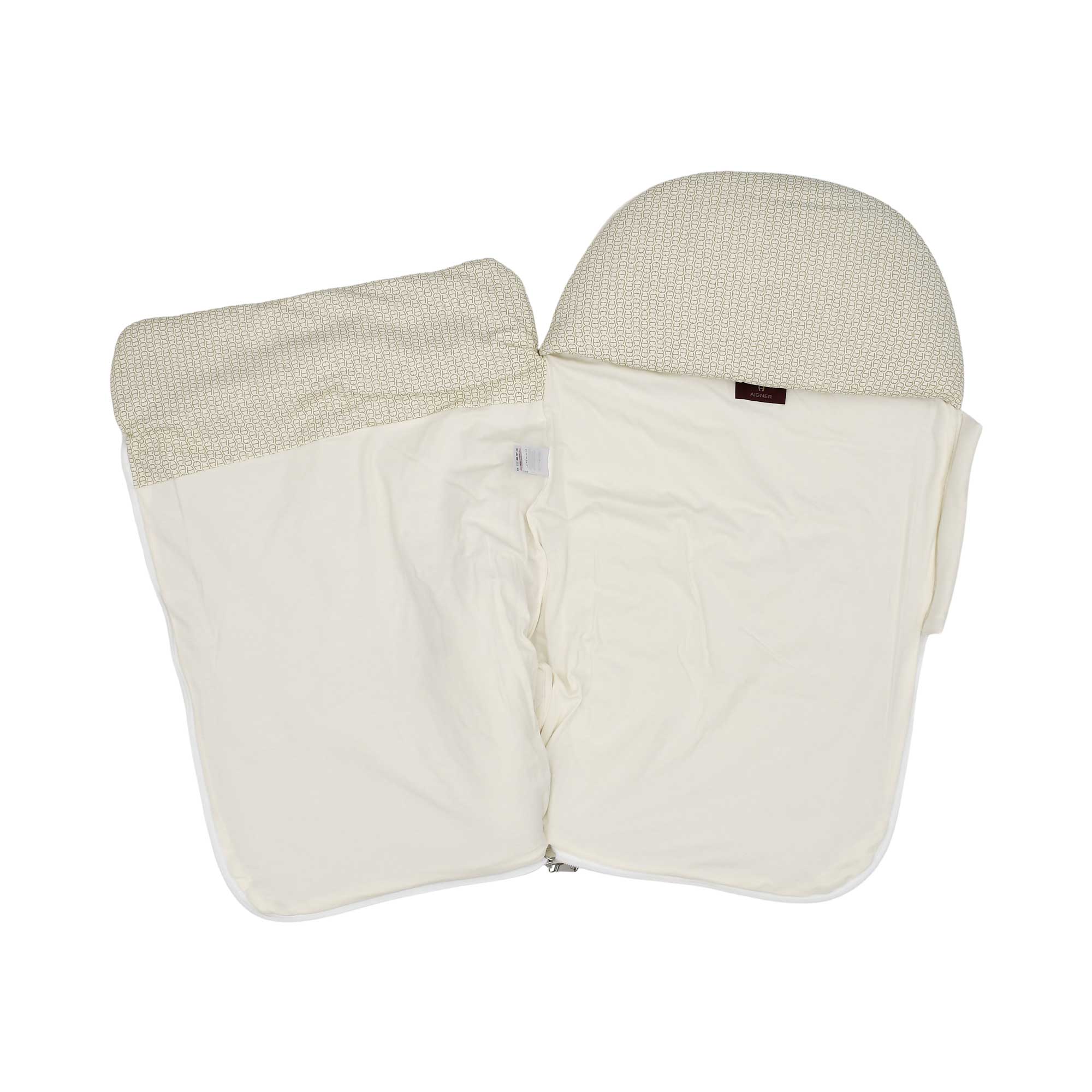 Aigner Kids Newborn Baby’s Nest in White with Gold Logo – Find Online Today