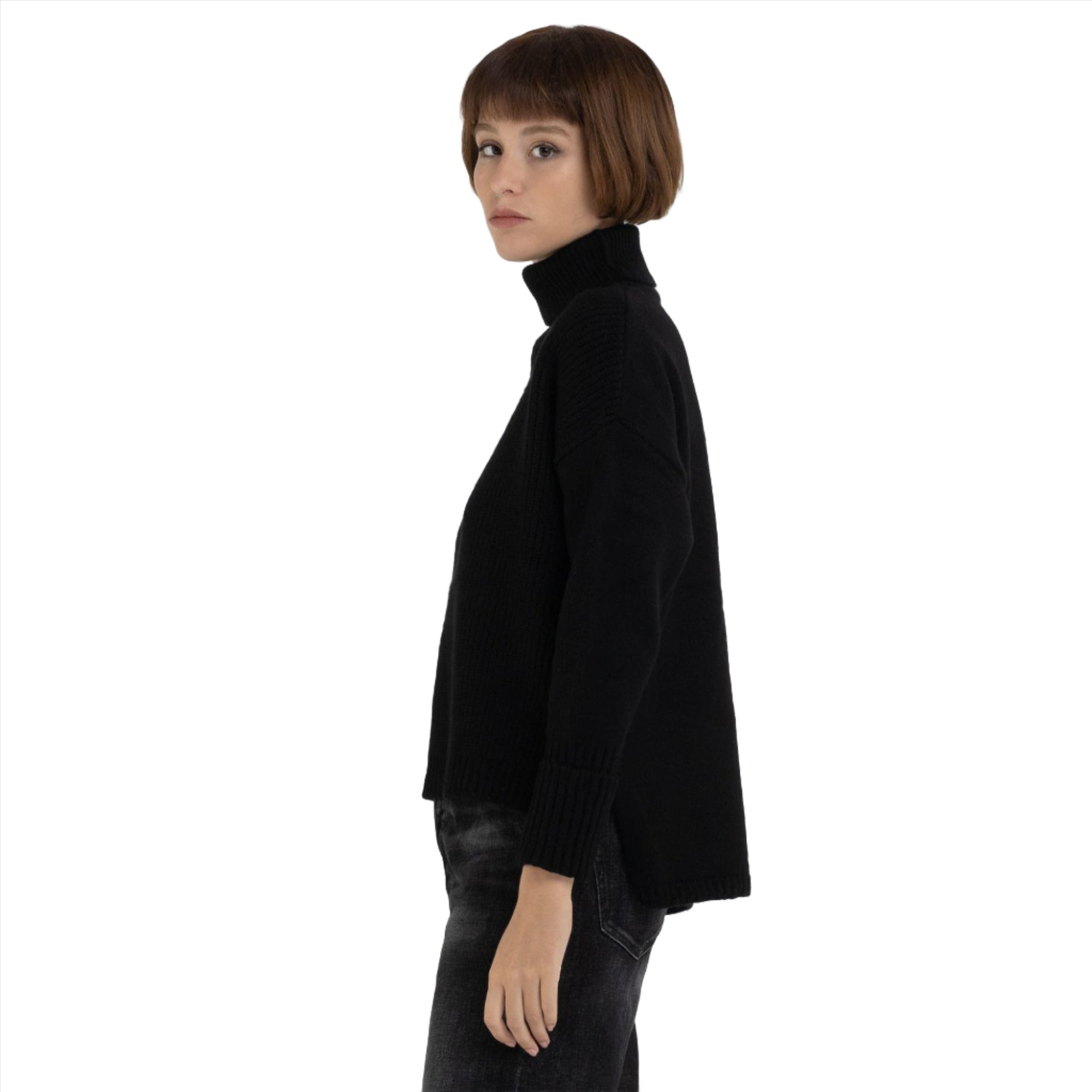 Replay Recycled turtleneck sweater | Clothing | GCC | Sweaters and Cardigans | Women | Women All Clothing | Womens | Womens Fashion Replay Recycled turtleneck sweater | Clothing | GCC | Sweaters and Cardigans | Women | Women All Clothing | Womens | Womens Fashion