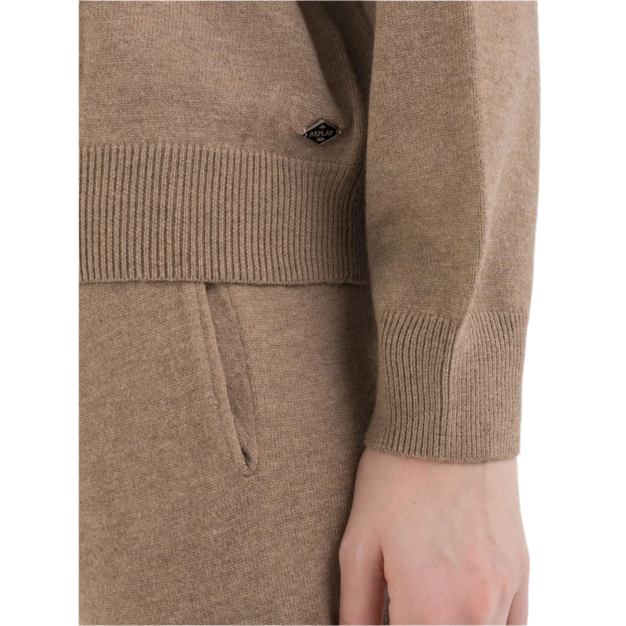 Replay Women's Round-Neck Sweater | Clothing | GCC | Women | Women All Clothing | Women Knitwear & sweater | Womens | Womens Fashion Replay Women's Round-Neck Sweater | Clothing | GCC | Women | Women All Clothing | Women Knitwear & sweater | Womens | Womens Fashion
