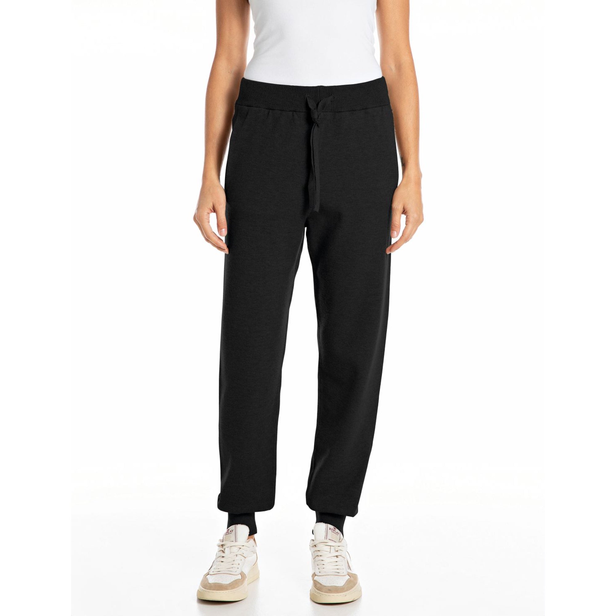 Replay Women's Viscose Blend Regular Fit Pant | Clothing | GCC | Winter 2024 | Women | Women All Clothing | Women's Pant | Womens | Womens Fashion Replay Women's Viscose Blend Regular Fit Pant | Clothing | GCC | Winter 2024 | Women | Women All Clothing | Women's Pant | Womens | Womens Fashion