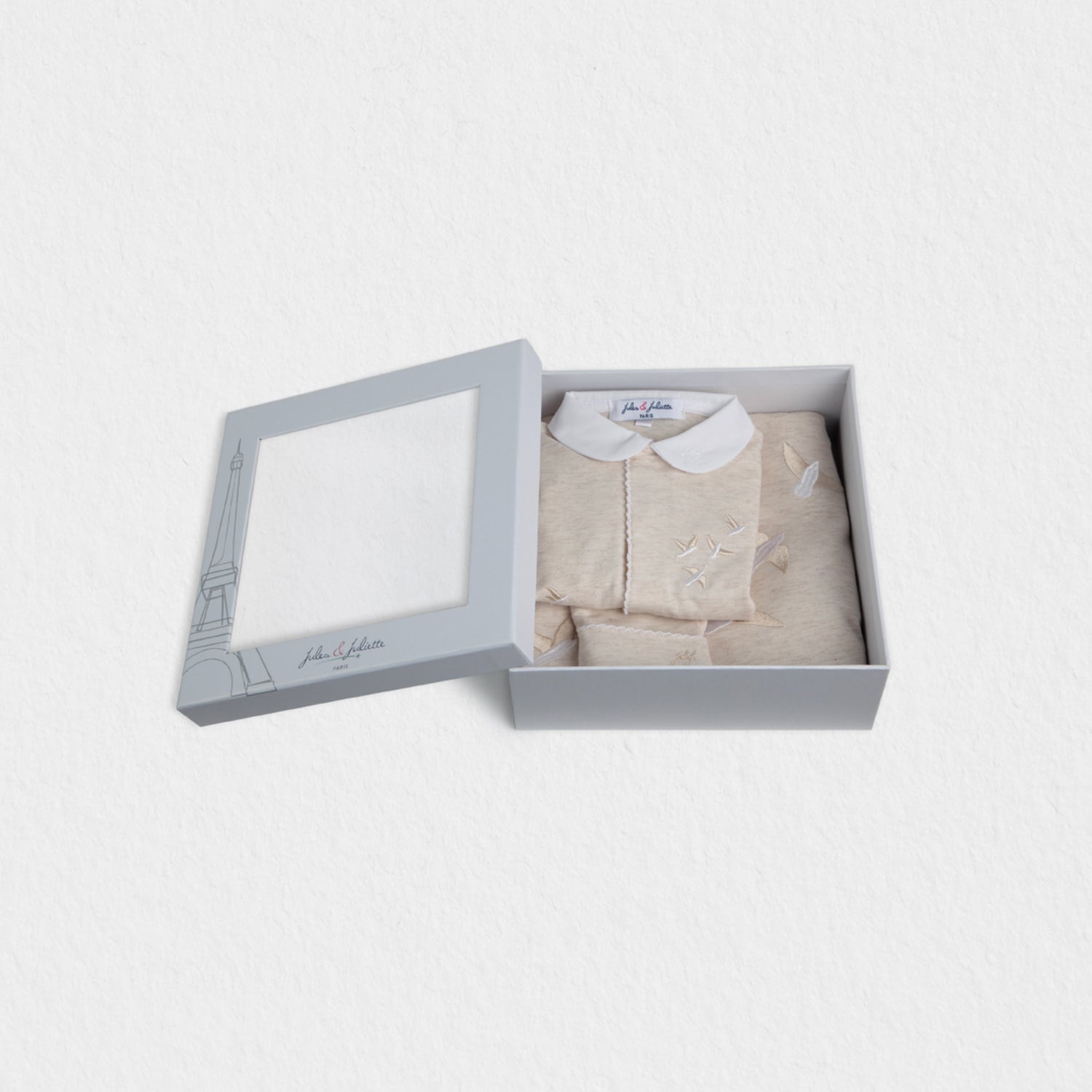 Jules & Juliette Paris FLIGHTY Baby Beige Gift Set of 3 pcs, Pyjama & Blanket & Hat | GCC | New Born | New Born Girl (0M - 9M) | New Born Girl Sets | New Born Sets | Sets Jules & Juliette Paris FLIGHTY Baby Beige Gift Set of 3 pcs, Pyjama & Blanket & Hat | GCC | New Born | New Born Girl (0M - 9M) | New Born Girl Sets | New Born Sets | Sets
