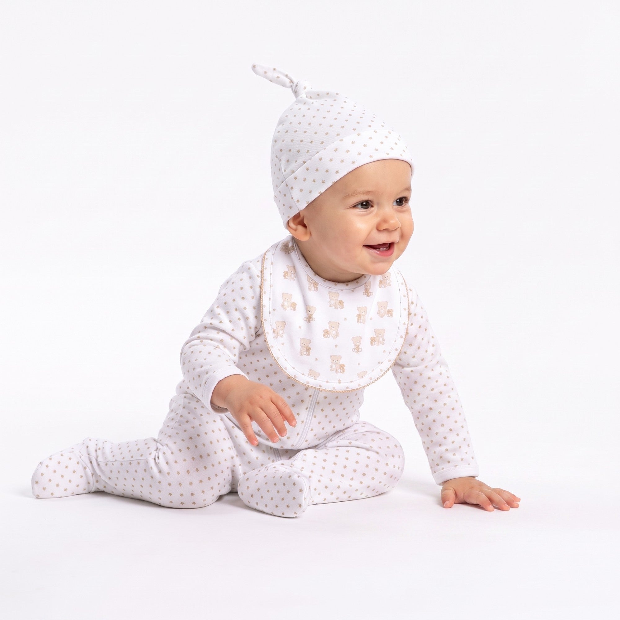 Kissy Kissy Newborn's Star Pattern Sleepsuit with Hat & Bib