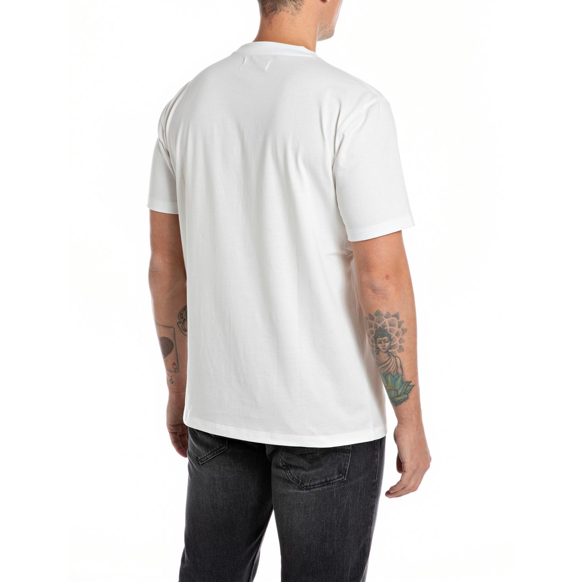 Replay Men's Jersey T-shirt With Graphic Print | All Clothing | GCC | Men | Mens | Mens Fashion | Tops & T-Shirts Replay Men's Jersey T-shirt With Graphic Print | All Clothing | GCC | Men | Mens | Mens Fashion | Tops & T-Shirts