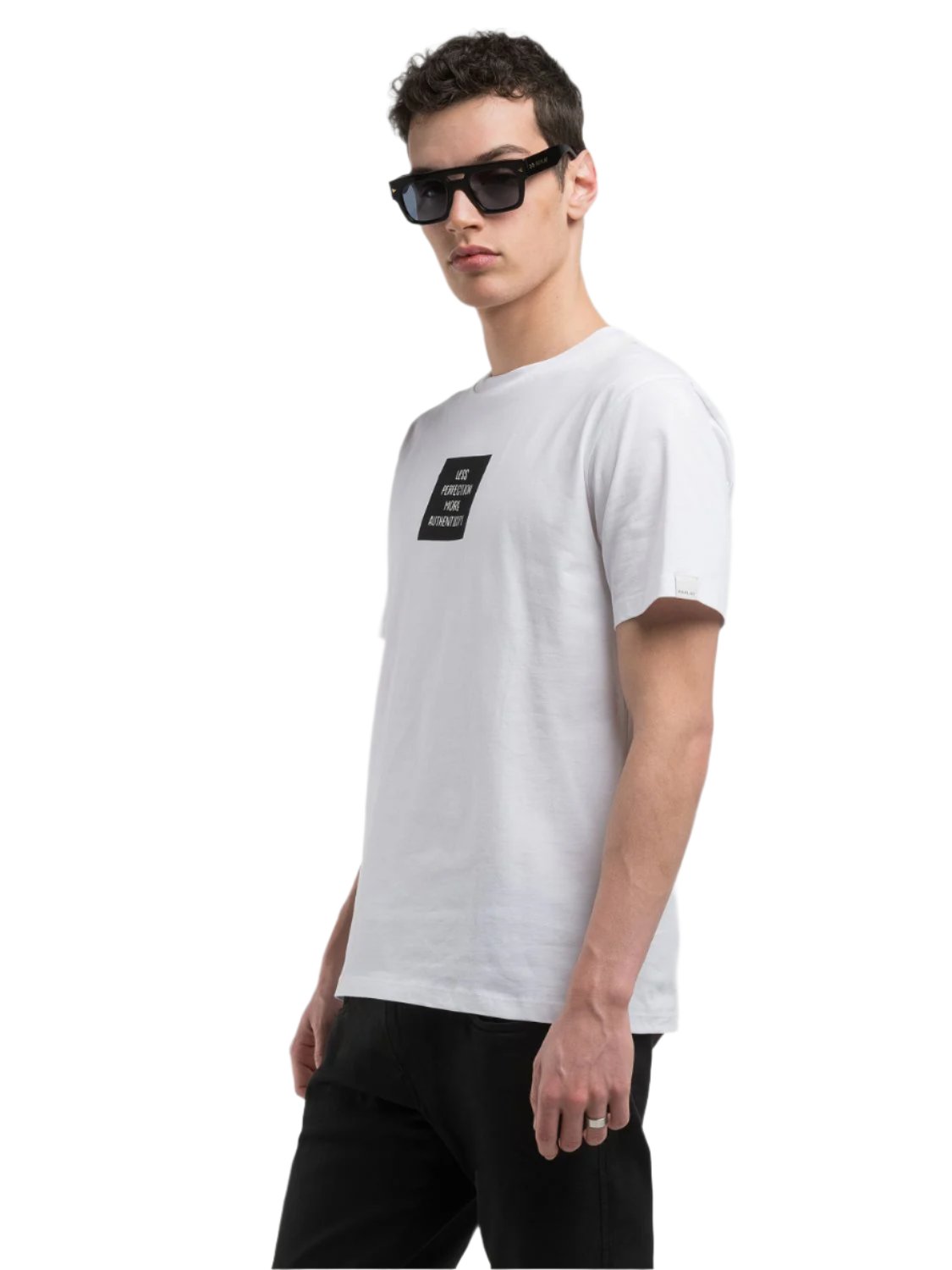 Replay Men's Printed Jersey T-shirt | All Clothing | GCC | Men | Mens | Mens Fashion | Spring Festival | Tops & T-Shirts Replay Men's Printed Jersey T-shirt | All Clothing | GCC | Men | Mens | Mens Fashion | Spring Festival | Tops & T-Shirts