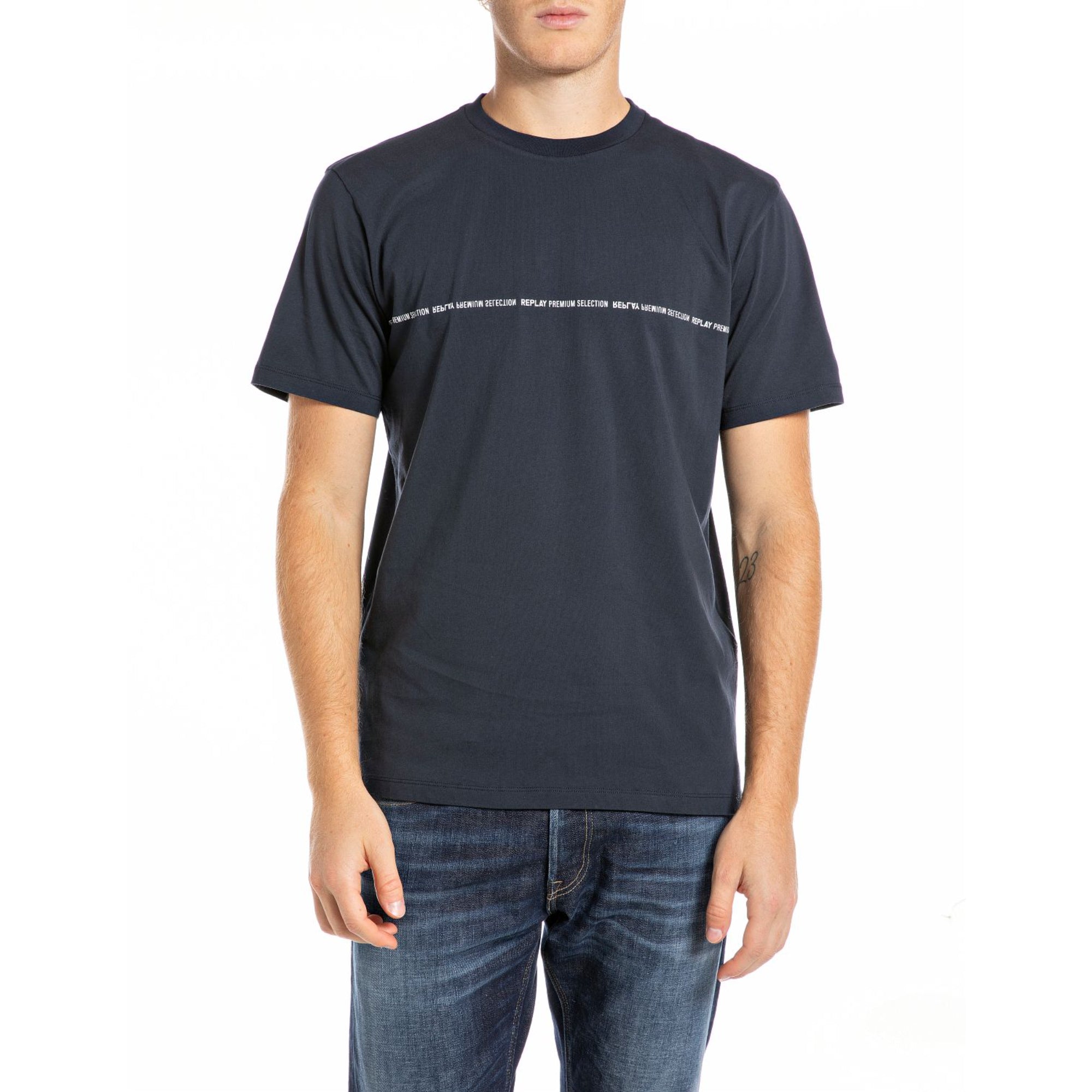 Replay Men's Regular Fit T-shirt With Lettering | All Clothing | GCC | Men | Mens | Mens Fashion | Tops & T-Shirts