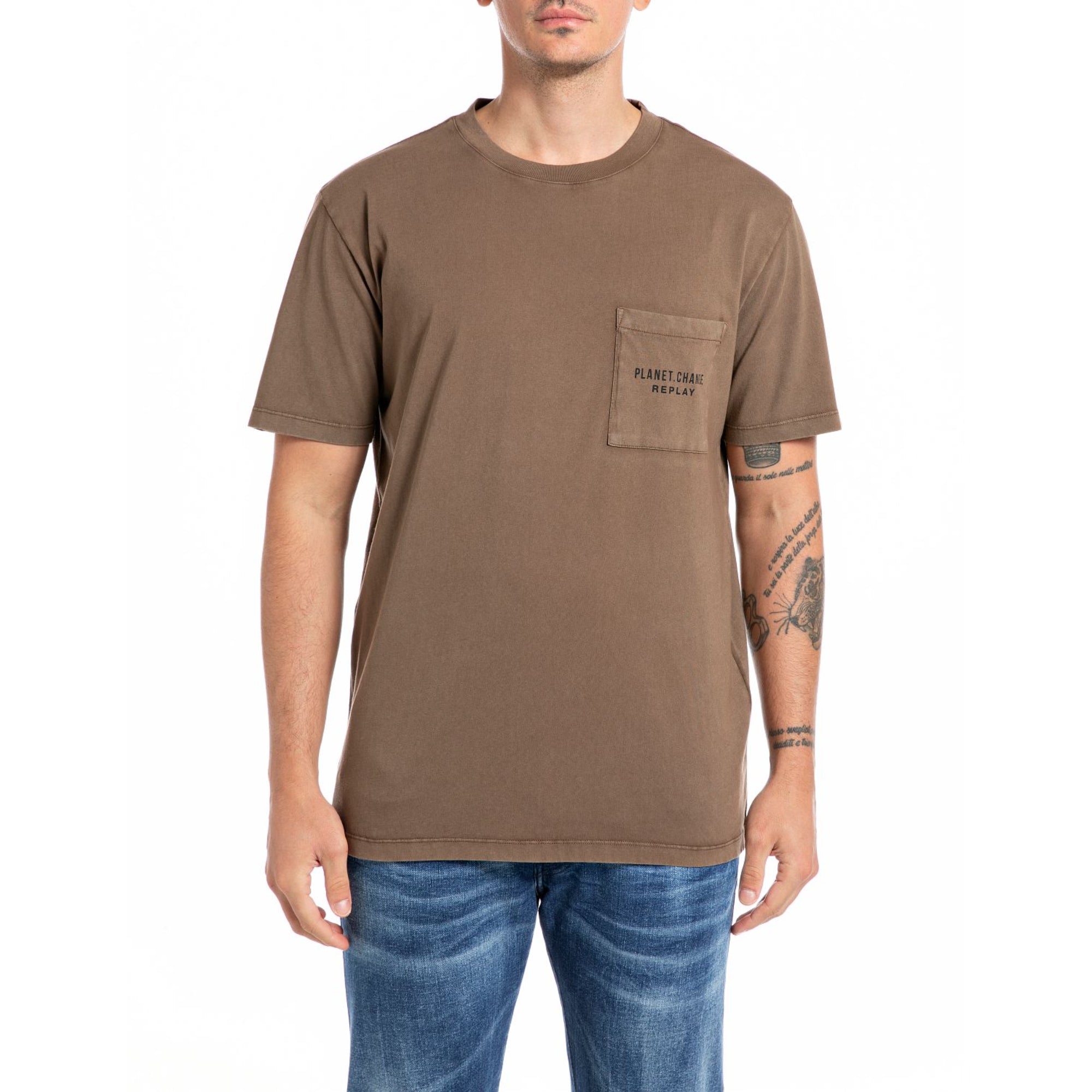 Replay Men's T-shirt With Breast Pocket | All Clothing | GCC | Men | Mens | Mens Fashion | Tops & T-Shirts Replay Men's T-shirt With Breast Pocket | All Clothing | GCC | Men | Mens | Mens Fashion | Tops & T-Shirts