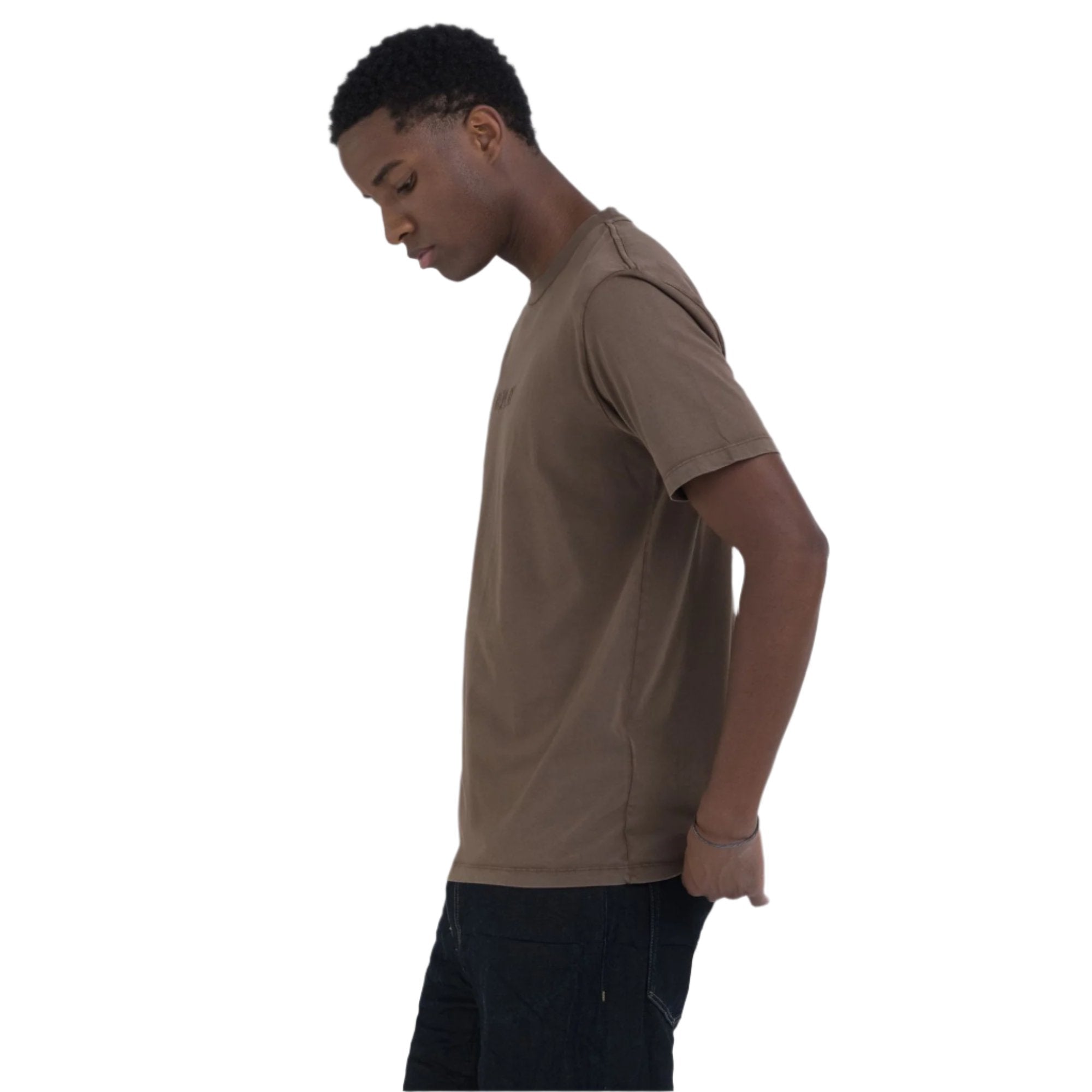 Replay Men's T-shirt With Embroidered Logo | All Clothing | GCC | Men | Mens | Mens Fashion | Tops & T-Shirts Replay Men's T-shirt With Embroidered Logo | All Clothing | GCC | Men | Mens | Mens Fashion | Tops & T-Shirts