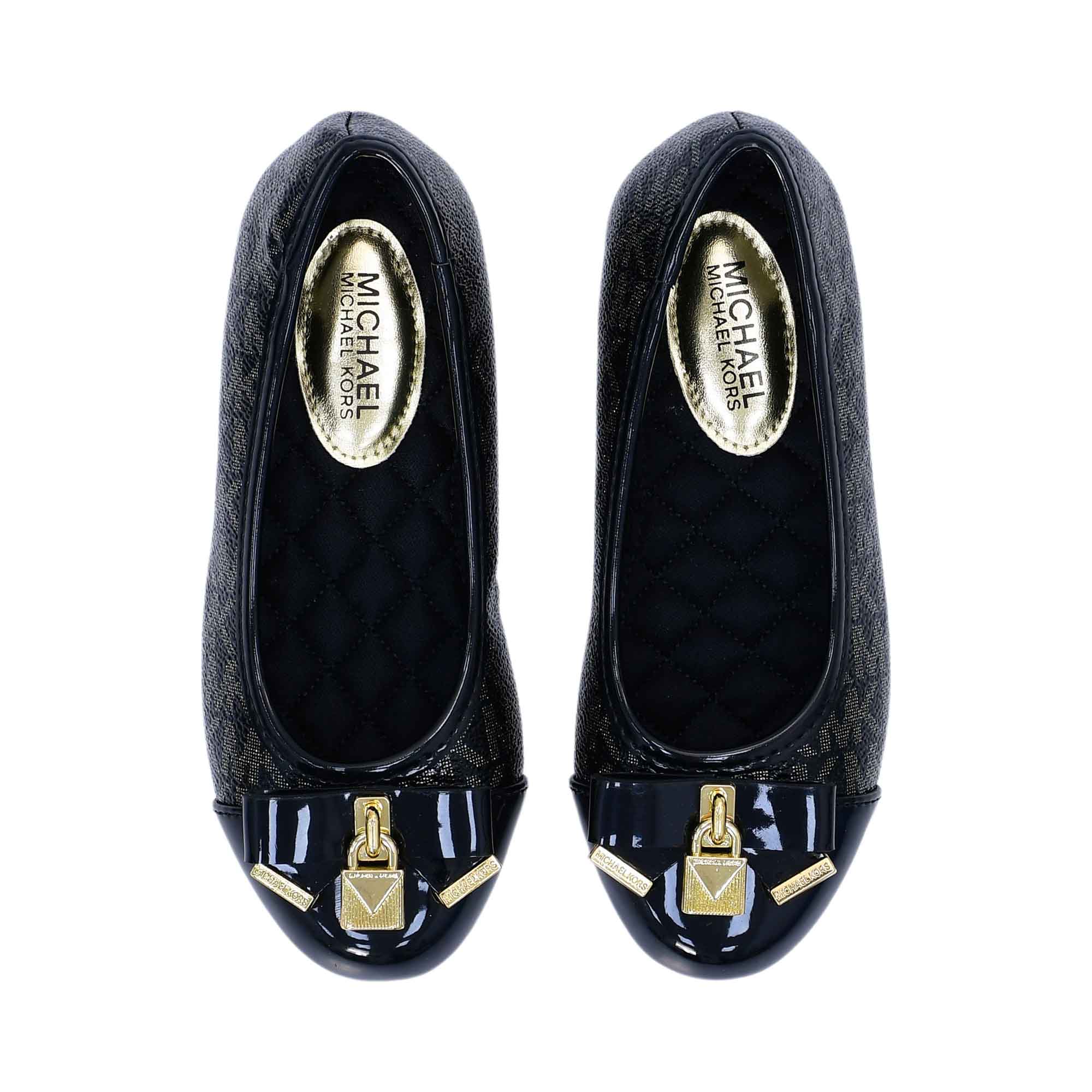 Michael Kors Kids Girls Kenya Lock Logo Monogram Ballerinas | Ballerina | Ballerinas | Ballet Shoes | Ballets | GCC | Girl | Girls | Kids and Teens Ballerinas | Kids and Teens Girl Ballerinas | Kids and Teens Girl Shoes | Kids Girls (3 YRS -16 YRS) | Spri Michael Kors Kids Girls Kenya Lock Logo Monogram Ballerinas | Ballerina | Ballerinas | Ballet Shoes | Ballets | GCC | Girl | Girls | Kids and Teens Ballerinas | Kids and Teens Girl Ballerinas | Kids and Teens Girl Shoes | Kids Girls (3 YRS -16 YRS) | Spri