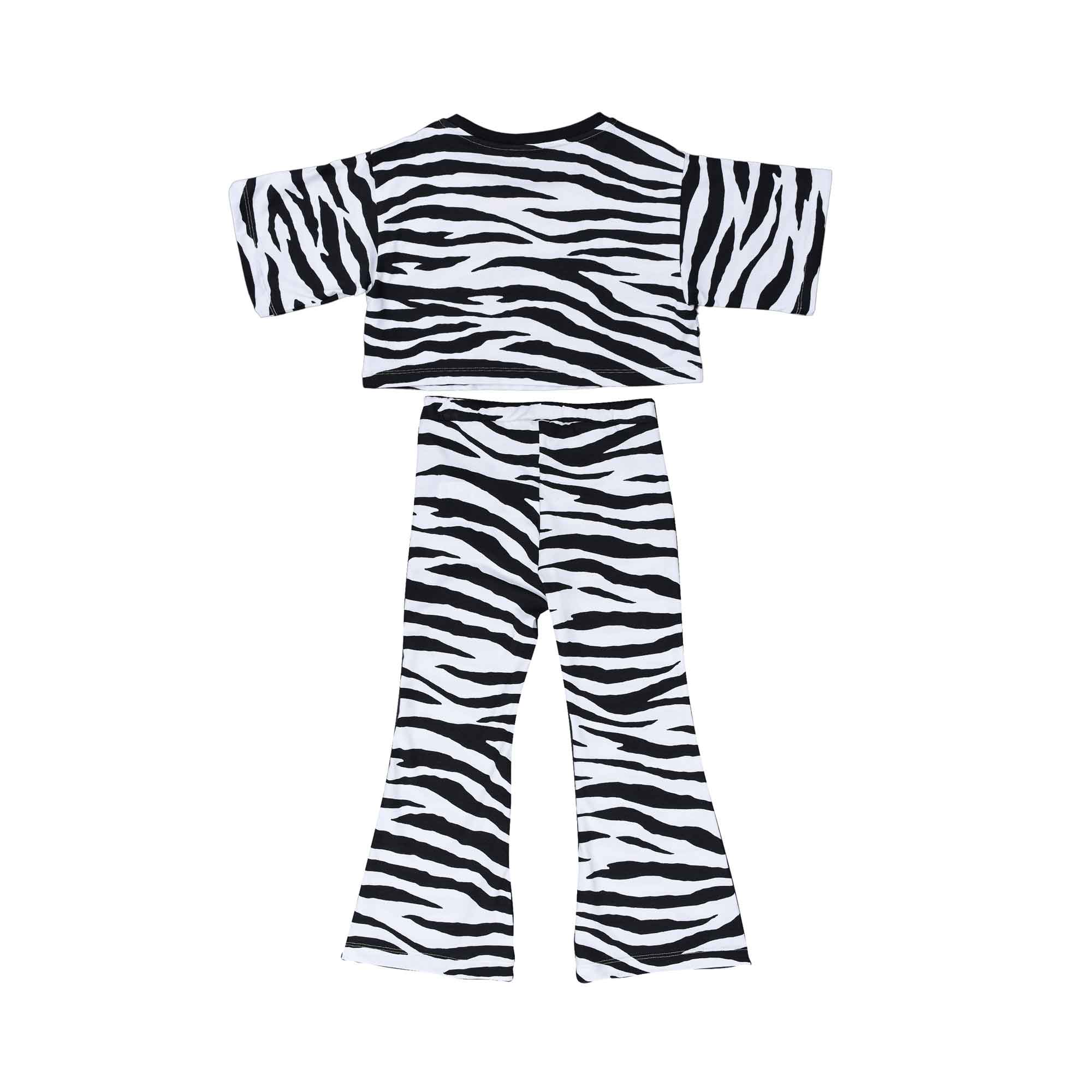 Moschino Kids Girl's Zebra Striped Set of T-Shirt & Trouser | GCC | Kids and Teens | Kids and Teens Girl Sets | Kids and Teens Sets | Kids Clothing | Kids Fashion | Kids Girls (3 YRS -16 YRS) | Kids Teen Collection | Sets Moschino Kids Girl's Zebra Striped Set of T-Shirt & Trouser | GCC | Kids and Teens | Kids and Teens Girl Sets | Kids and Teens Sets | Kids Clothing | Kids Fashion | Kids Girls (3 YRS -16 YRS) | Kids Teen Collection | Sets