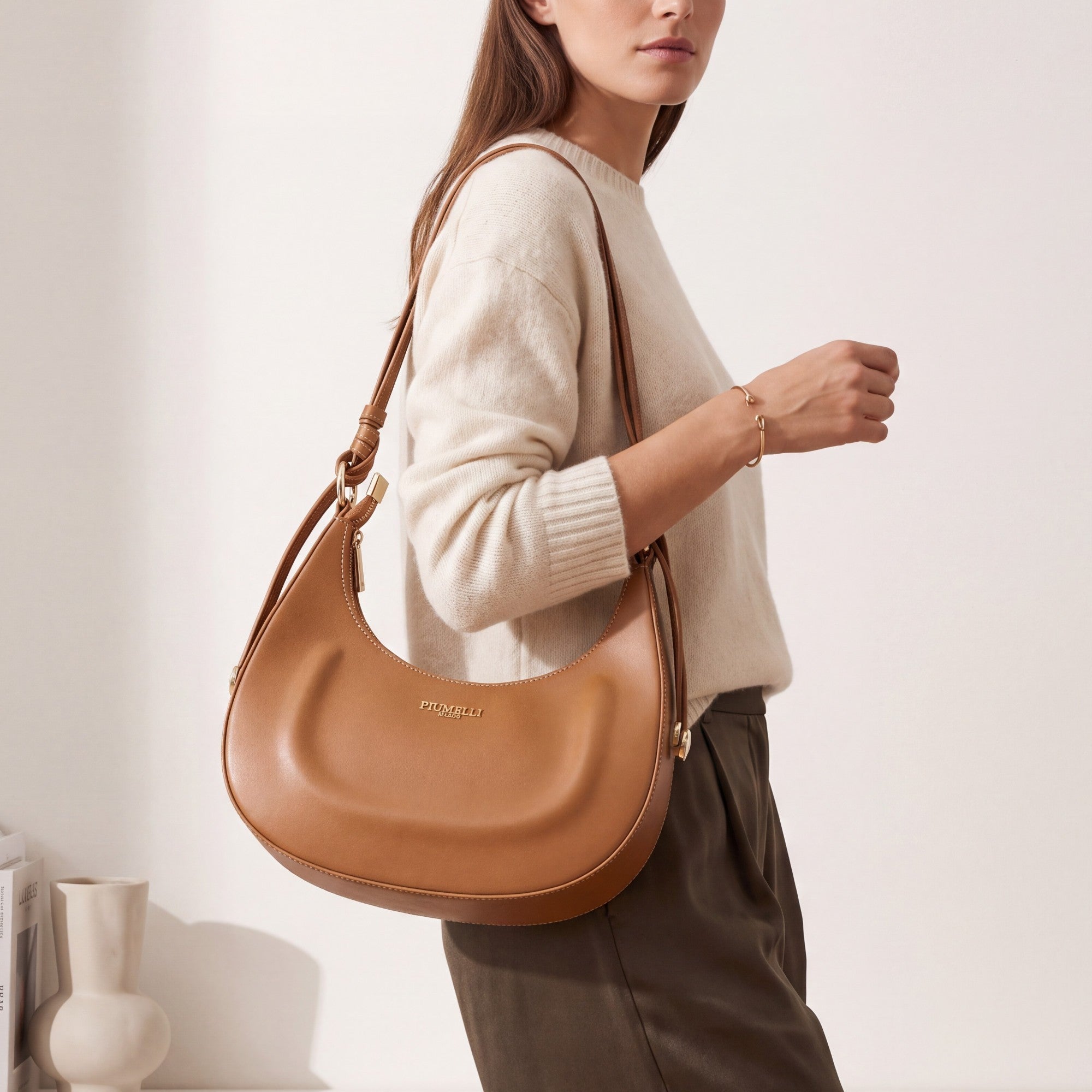 حقيبة FLOA SS26F61L210 L210 بيج دافئ مقاس واحد SS26
