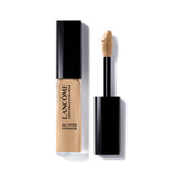 Lancome Teint Idole Ultra Wear All Over Concealer in a bisque N shade, with the doe-foot applicator extended, showing product