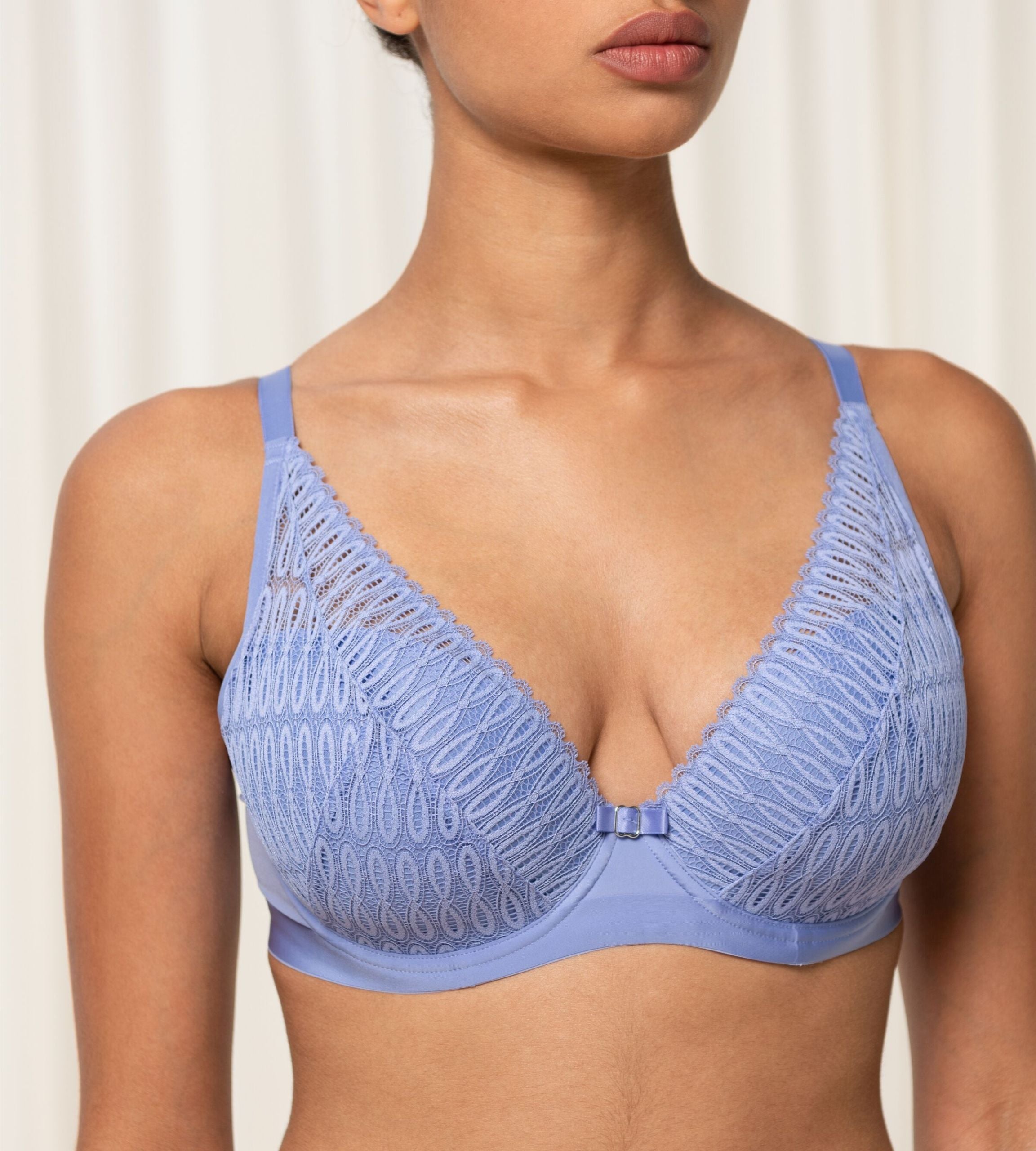 Triumph Aura Spotlight wired padded bra in Purple Dust third model close-up view, highlighting the lace-overlaid cups and comfortable underwire design. Shop the Latest Online.