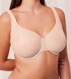 Triumph Harmony Spotlight Minimizer Pink Bra close-up front view detailing of mesh fabric – Shop the latest online 