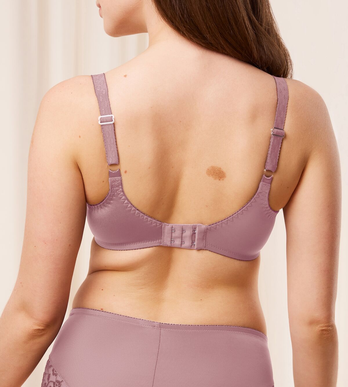Triumph Ladyform Soft Minimizer Rosebloom Bra model back view with adjustable straps and secure closure - Order Online at Blue Salon Qatar