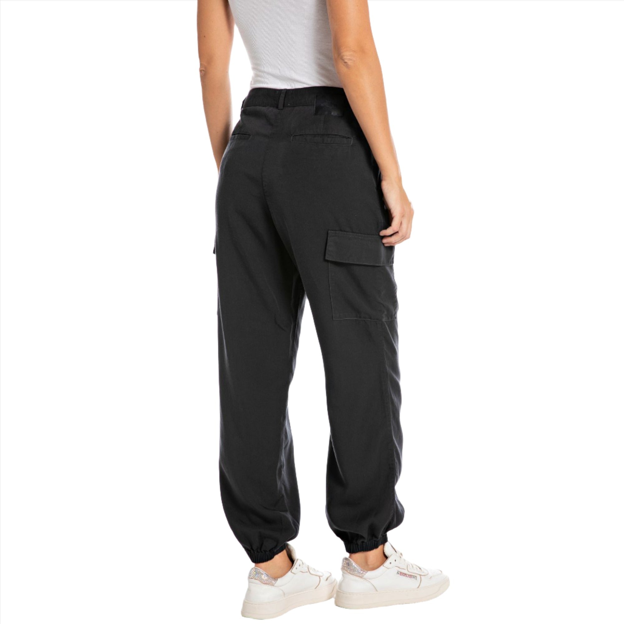 Replay Women's Cargo jogger trousers in Lyocell | Activewear | Clothing | GCC | Women | Women All Clothing | Womens | Womens Fashion Replay Women's Cargo jogger trousers in Lyocell | Activewear | Clothing | GCC | Women | Women All Clothing | Womens | Womens Fashion