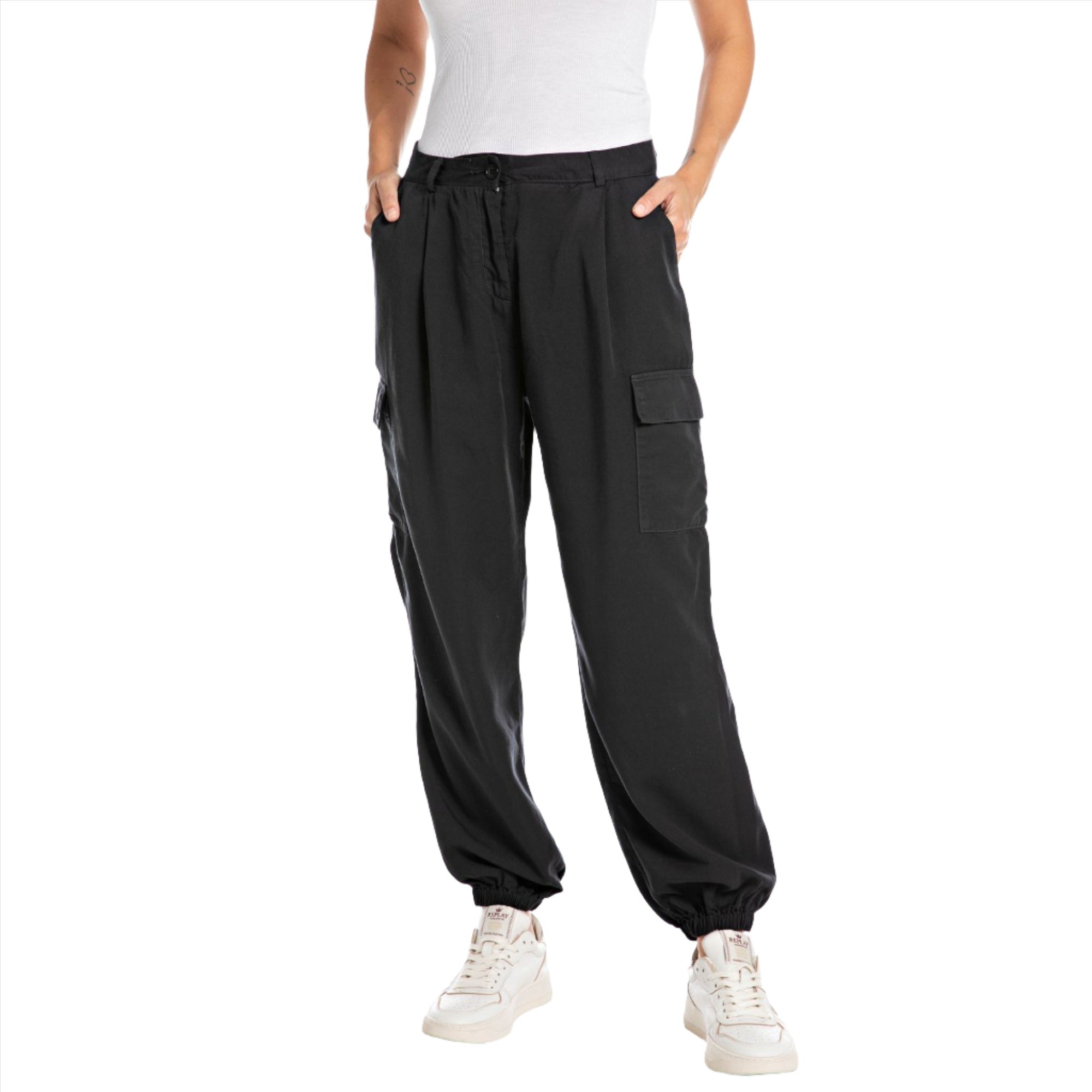 Replay Women's Cargo jogger trousers in Lyocell | Activewear | Clothing | GCC | Women | Women All Clothing | Womens | Womens Fashion Replay Women's Cargo jogger trousers in Lyocell | Activewear | Clothing | GCC | Women | Women All Clothing | Womens | Womens Fashion