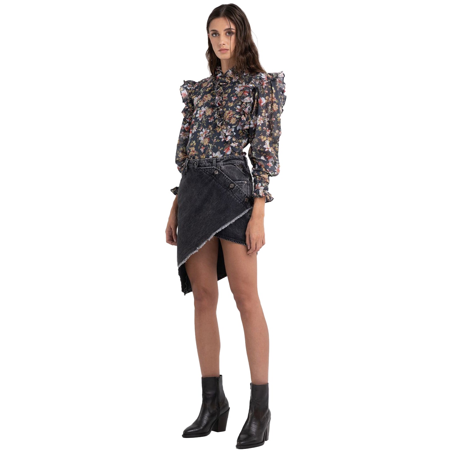 Replay Women's Atelier Floral Shirt with Ruffles | All Clothing | Clothing | GCC | Shirts | Women | Women All Clothing | Women All Clothing Shirts & Blouses | Womens | Womens Fashion Replay Women's Atelier Floral Shirt with Ruffles | All Clothing | Clothing | GCC | Shirts | Women | Women All Clothing | Women All Clothing Shirts & Blouses | Womens | Womens Fashion