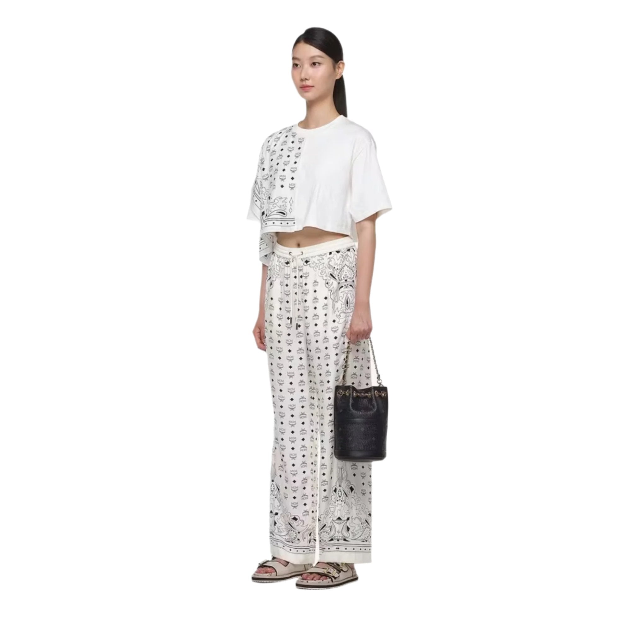MCM Women's Aren Chain Backpack in Visetos | Backpack | GCC | Women | Women All Bags | Women Backpack | Womens MCM Women's Aren Chain Backpack in Visetos | Backpack | GCC | Women | Women All Bags | Women Backpack | Womens