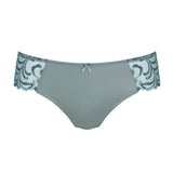 Triumph Modern Finesse Tai