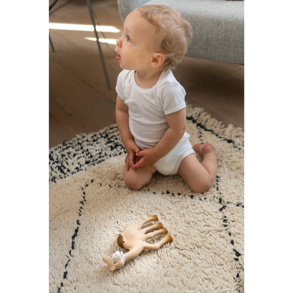 Sophie la girafe Kids Camel Teething Toy (19cm) | Boys | New Born | New Born Boy (0M - 9M) | New Born Girl (0M - 9M) | Play Time Sophie la girafe Kids Camel Teething Toy (19cm) | Boys | New Born | New Born Boy (0M - 9M) | New Born Girl (0M - 9M) | Play Time