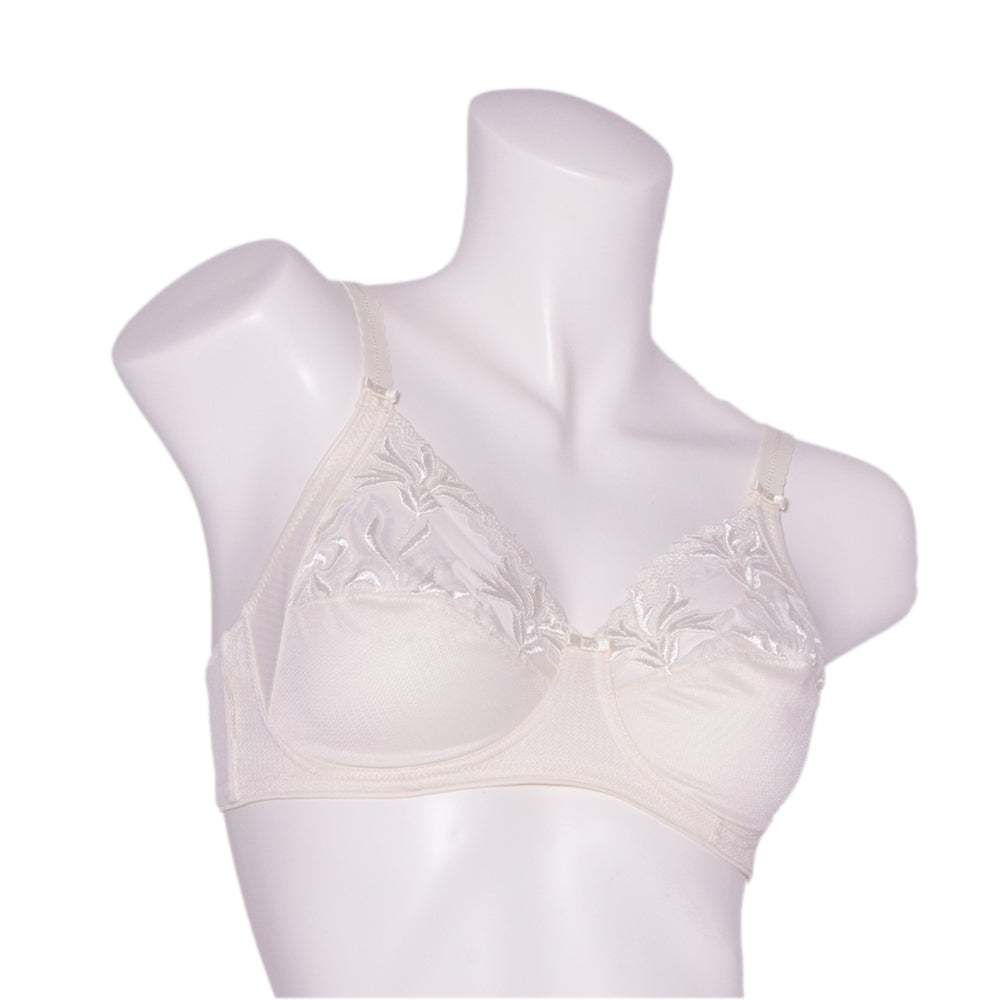 Chantelle Amazone Bra Non-Wired Ivorysize 95C | All Lingerie | Bras | Intimates | Lingerie Chantelle Amazone Bra Non-Wired Ivorysize 95C | All Lingerie | Bras | Intimates | Lingerie