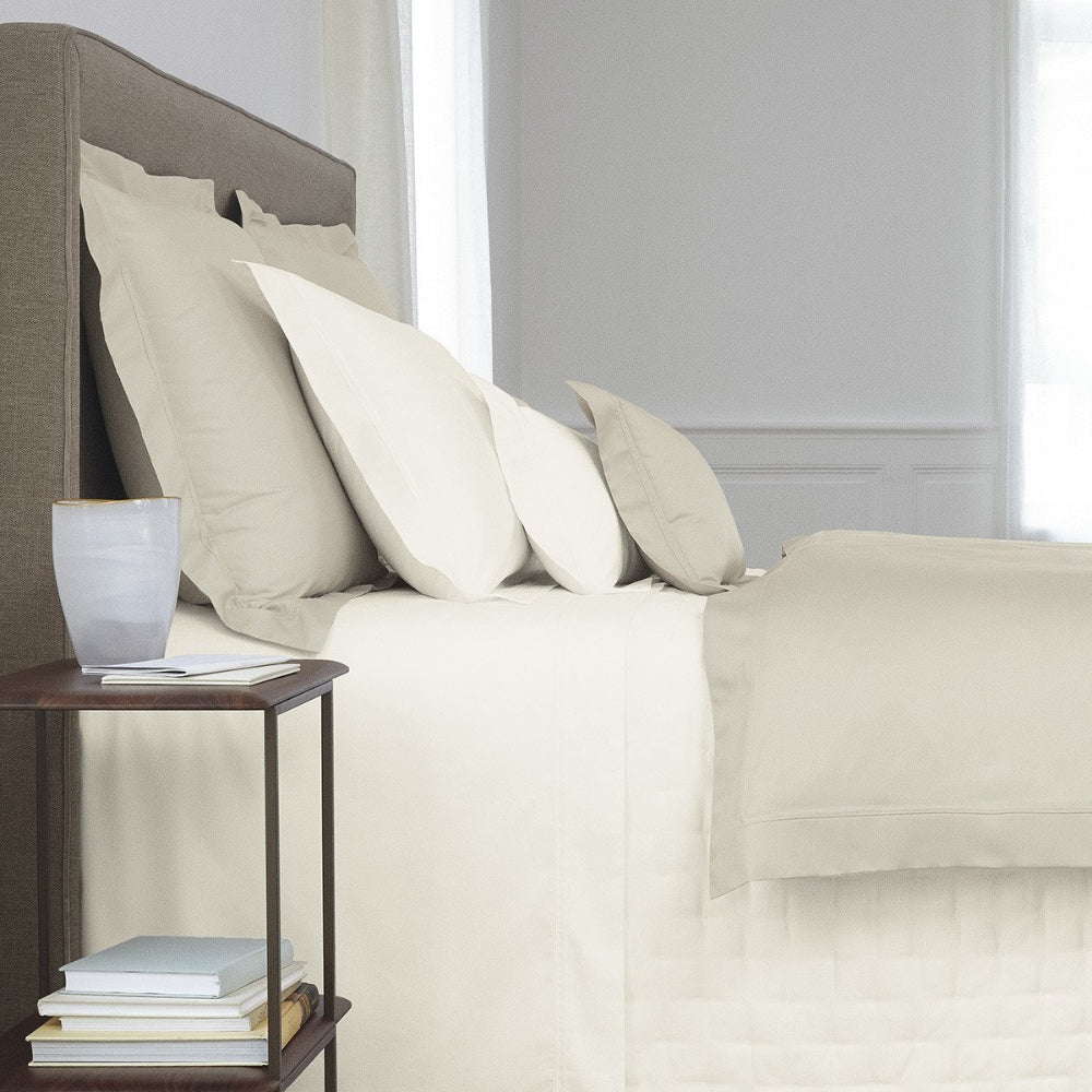 Yves Delorme Triomphe Duvet Cover Nacre Size 260X240 Cm | Beddings Yves Delorme Triomphe Duvet Cover Nacre Size 260X240 Cm | Beddings