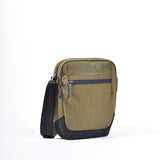Hedgren Midway FleetÃ¢Â  Cross Body Bag 25Cm Beech Khaki Beech Khakisize 25Cm - Blue Salon