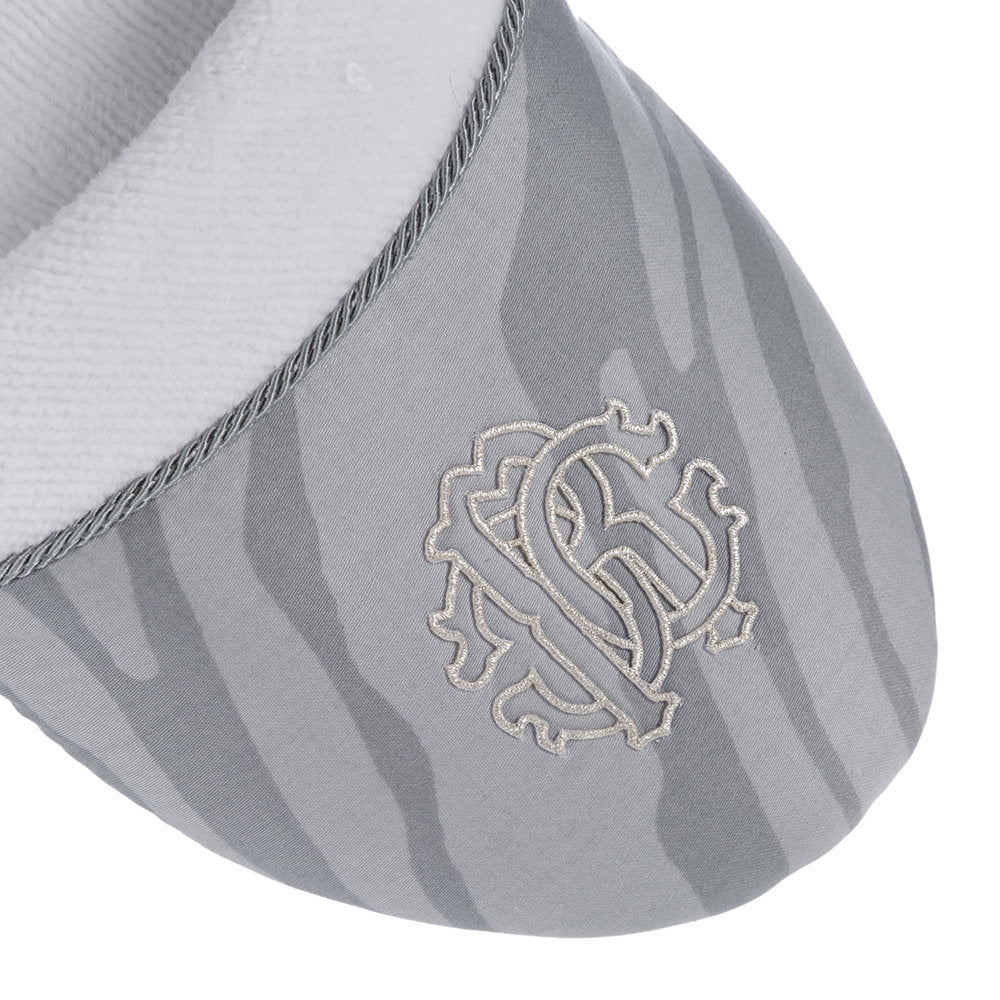 Roberto Cavalli Macro Zebrage Slippers - Bianco/Perla | Slippers | Women All Shoes Slippers Roberto Cavalli Macro Zebrage Slippers - Bianco/Perla | Slippers | Women All Shoes Slippers