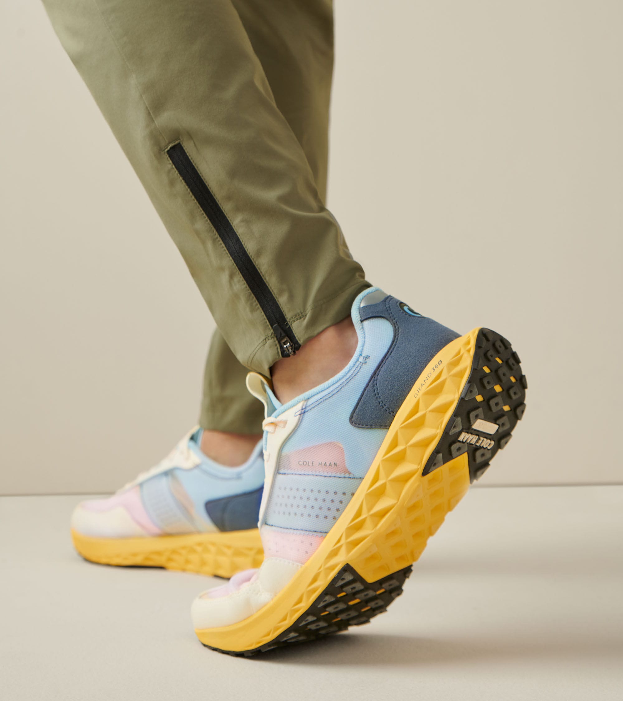 Men's ZERÃ˜GRAND Outpace 3 Running Shoe