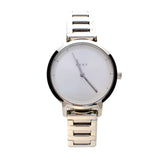 ساعة دي كاي ان واي من الستيل على سوار من الستيل 