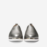 حذاء رياضي كول هان من الطموح  الكبير ومن الجلد المعدني العاج مقاس 6