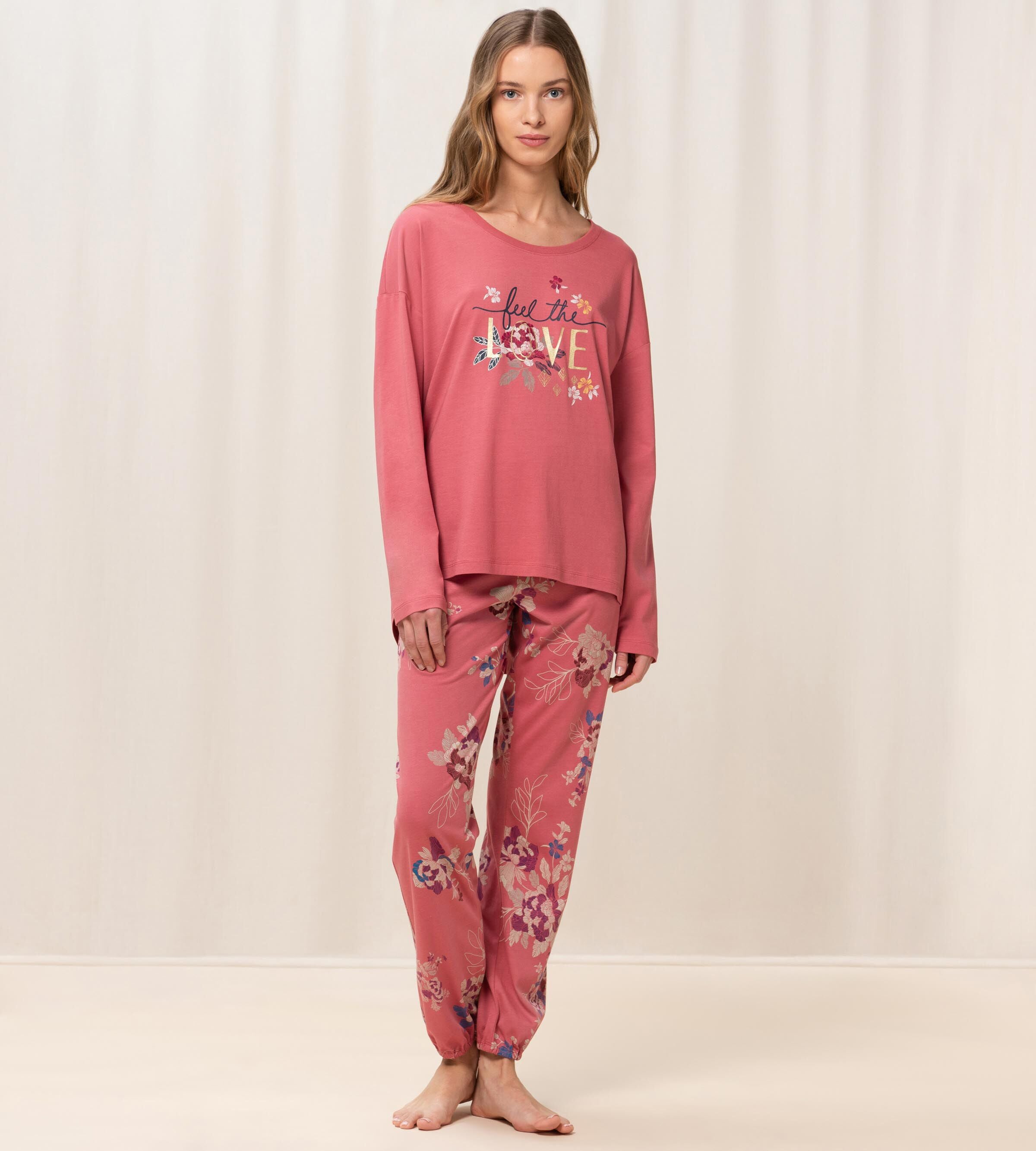 Long Cotton In Triumph Sleeves Pajama Set –